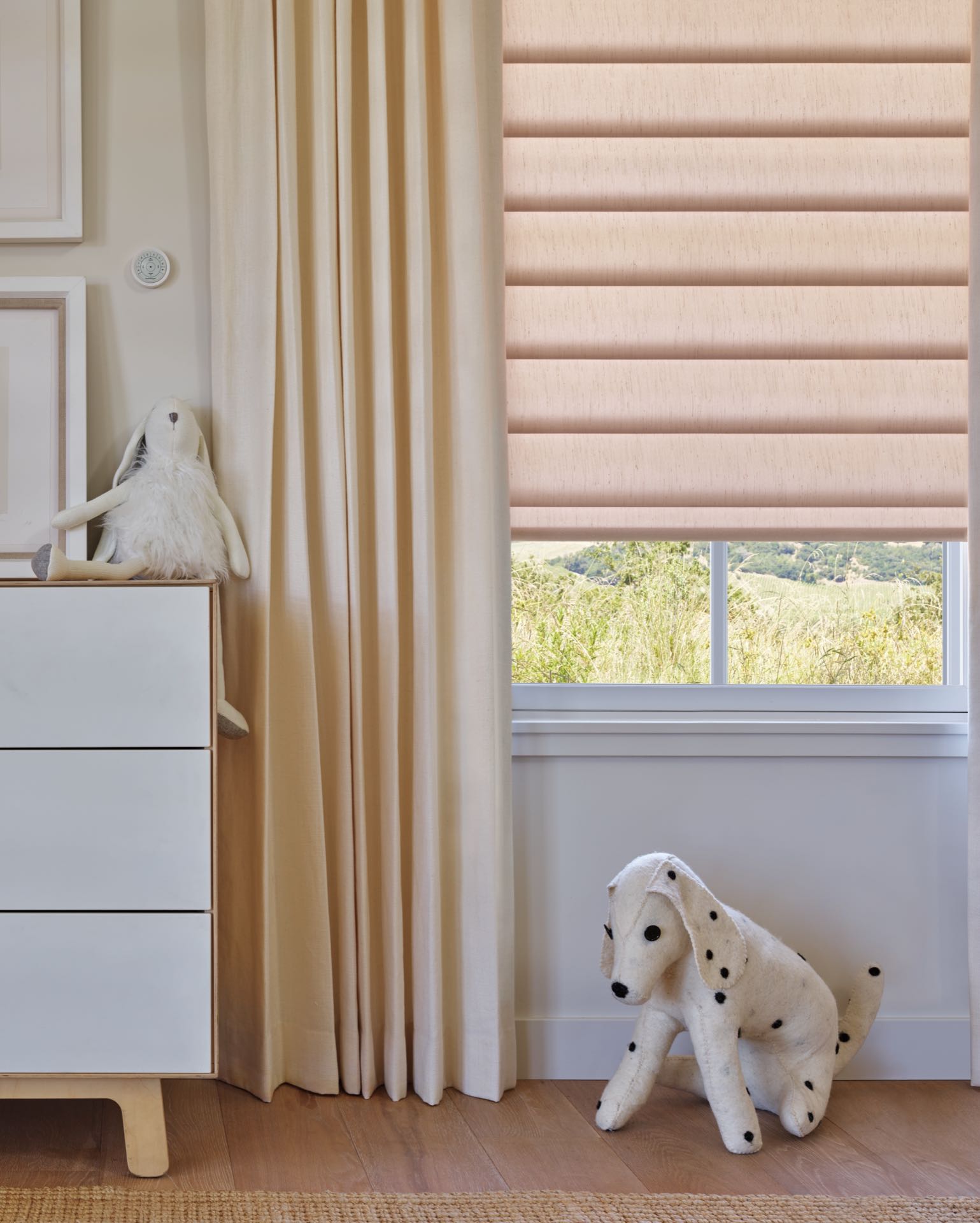 Pirouette® Window Shadings — Living Room